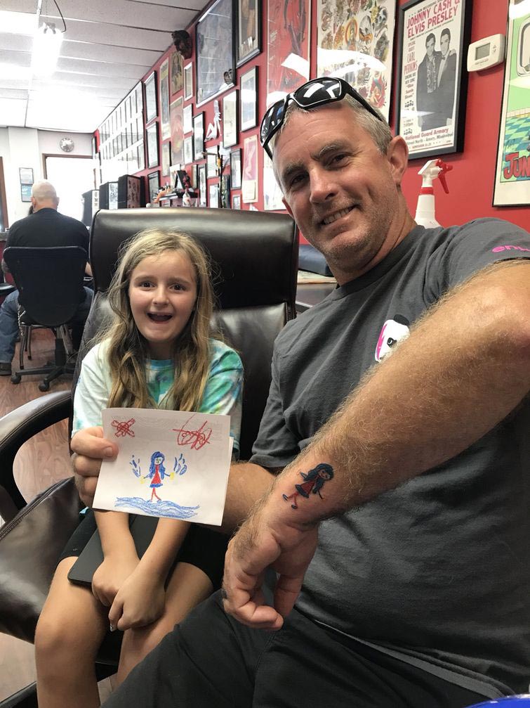 татуировки с детскими рисунками, тату детские рисунки, детские каракули тату, татуировки детские каракули