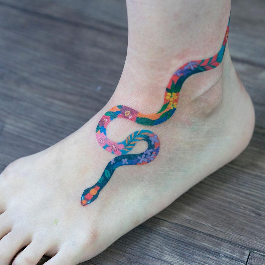 красочные татуировки змей, Зихе, Zihee. 