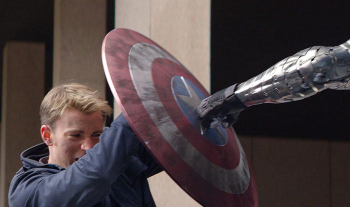 нелепые недочёты в фильма, дыры в сюжетах фильмов, киноляпы в фильмах, недочёты в сюжетах фильмов