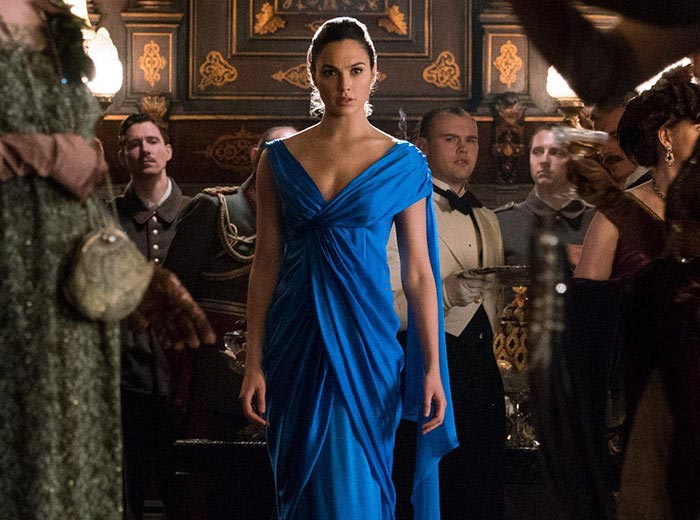 нелепые недочёты в фильма, дыры в сюжетах фильмов, киноляпы в фильмах, недочёты в сюжетах фильмов