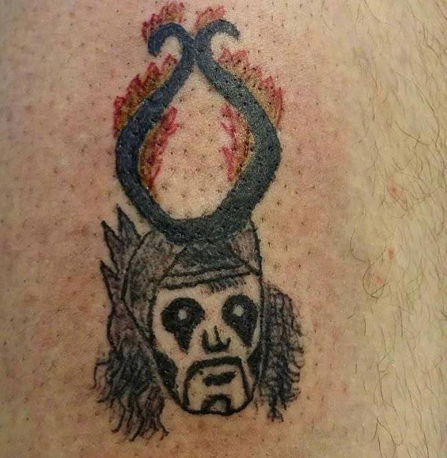 нелепые татуировки фото, смешные татуировки, смешные татуировки фото, дурацкие татуировки