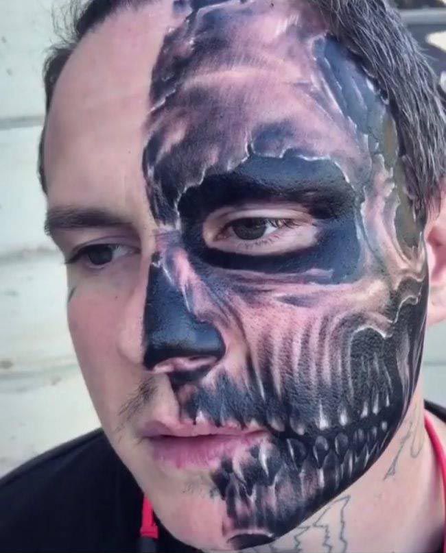 нелепые татуировки фото, смешные татуировки, смешные татуировки фото, дурацкие татуировки