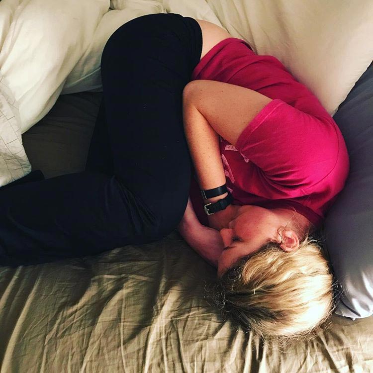 поза мигрени, поза мигрени новый тренд, Нам Во