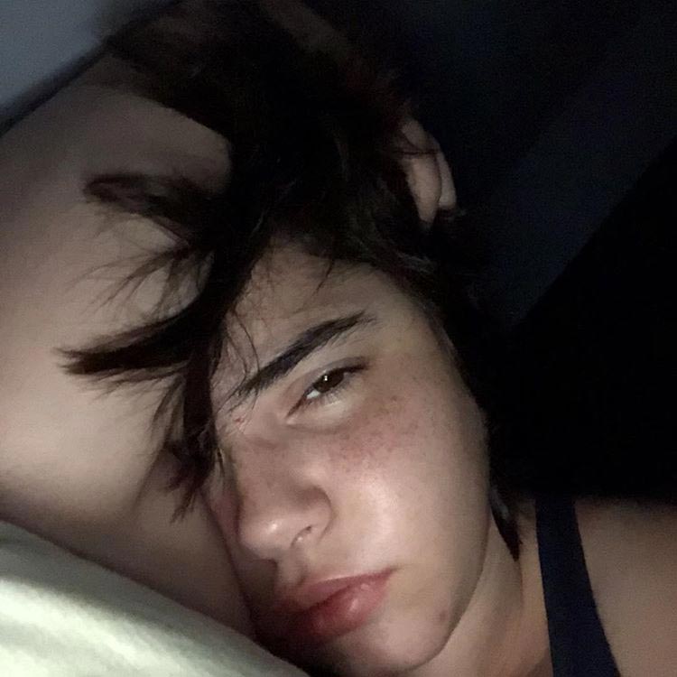 поза мигрени, поза мигрени новый тренд, Нам Во