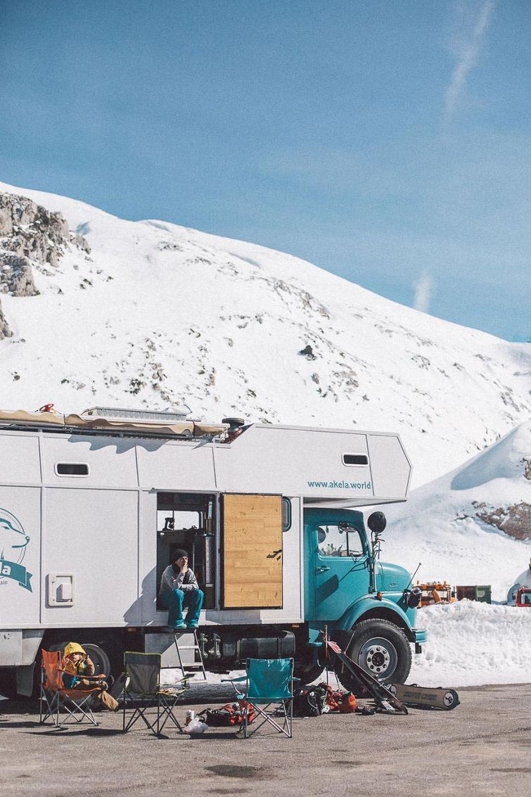 путешествие на фургоне, путешествие на грузовике, семейное путешествие, путешествие семьи