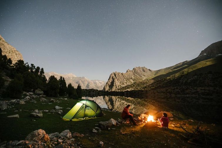 путешествие на фургоне, путешествие на грузовике, семейное путешествие, путешествие семьи