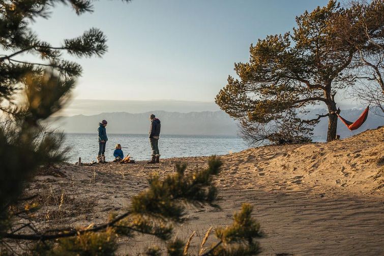 путешествие на фургоне, путешествие на грузовике, семейное путешествие, путешествие семьи