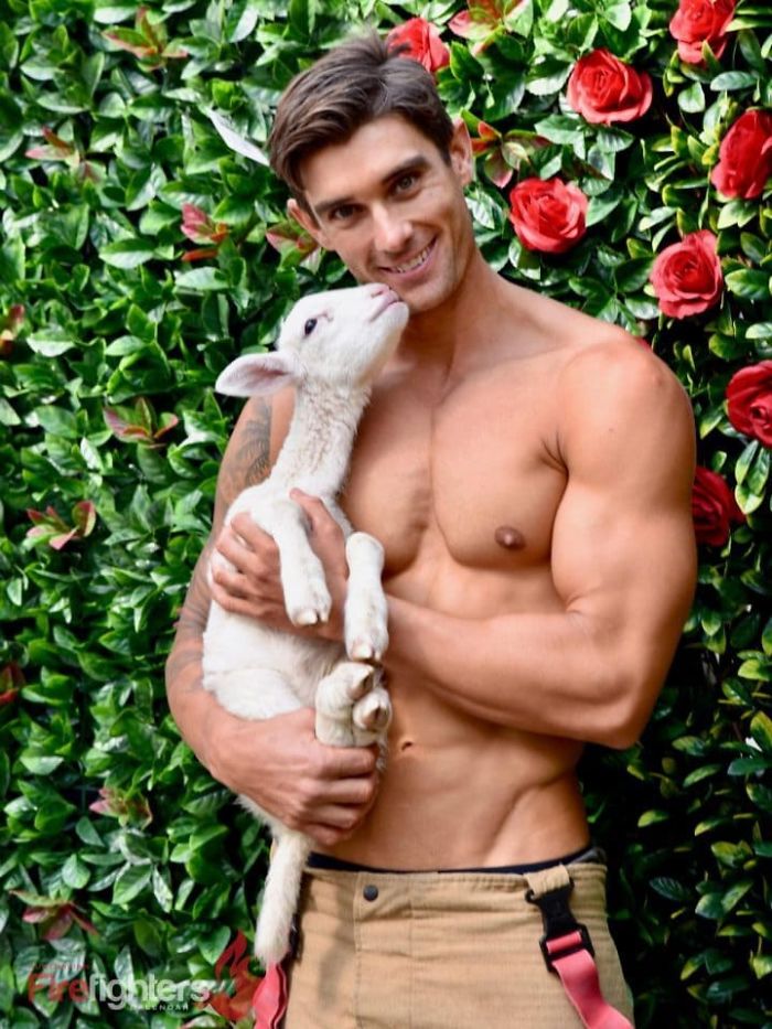 Календарь с австралийскими пожарными 2019 здесь и эта самая горячая благотворительность Календарь с австралийскими пожарными 2019, австралийские пожарные