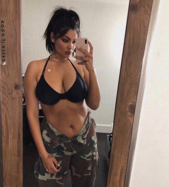 модели в непринужденной обстановке, модели без макияжа, модели не на работе, не накрашенные модели