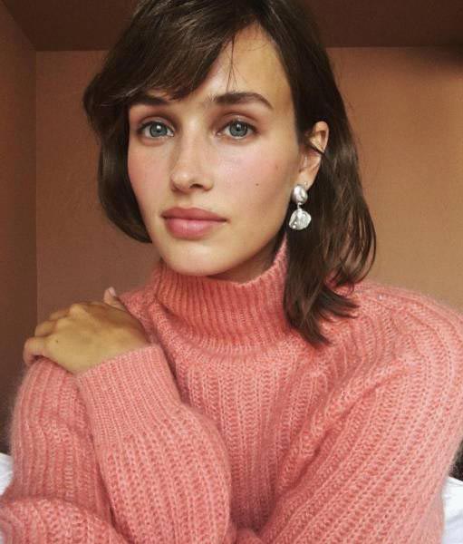 модели в непринужденной обстановке, модели без макияжа, модели не на работе, не накрашенные модели