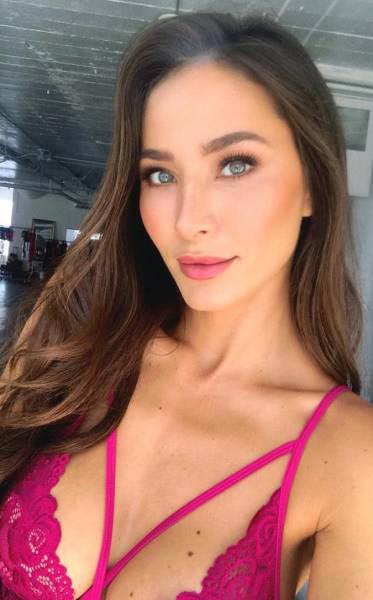 модели в непринужденной обстановке, модели без макияжа, модели не на работе, не накрашенные модели