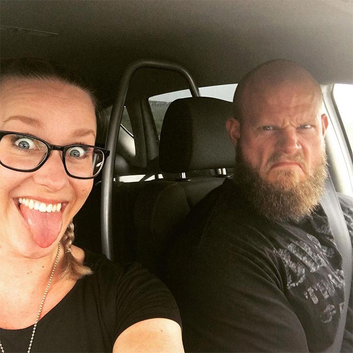 Бодибилдер узнал, что его фото стало мемом о битье матери и ответил на него вместе с мамой Сорен Фалби, Сорен Фалби мем, Сорен Фалби битьё матери, Сорен Фалби с мамой