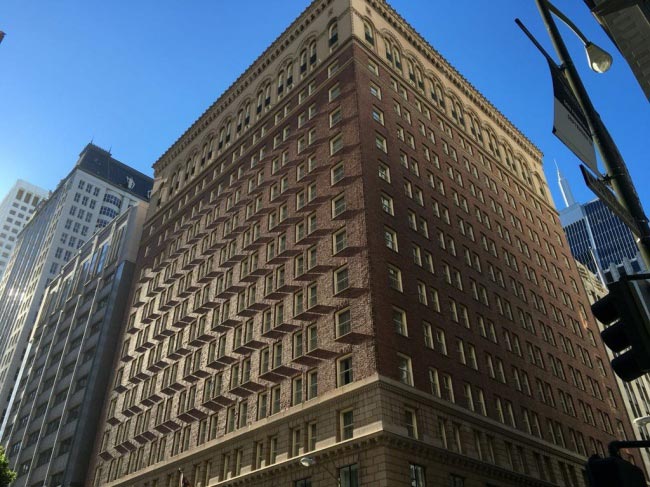 оптические иллюзии, смешные оптические иллюзии, фото иллюзии, фото в нужный момент