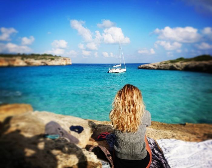 Сара Йоханссон, девушка бросила работу чтобы стать пилотом