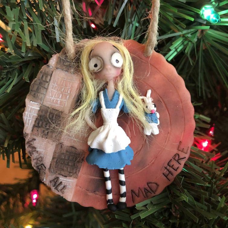 25 самых дурацких ёлочных игрушек, которые одновременно смешат и пугают странные ёлочные игрушки, жуткие ёлочные игрушки, нелепые ёлочные игрушки