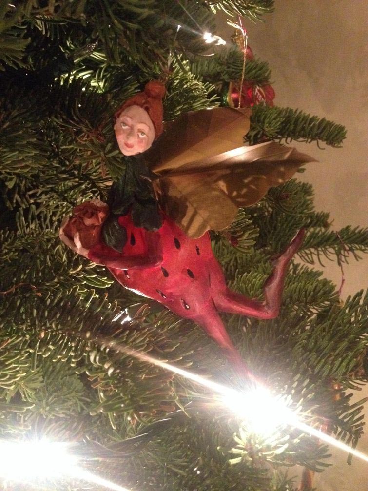 25 самых дурацких ёлочных игрушек, которые одновременно смешат и пугают странные ёлочные игрушки, жуткие ёлочные игрушки, нелепые ёлочные игрушки