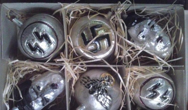 25 самых дурацких ёлочных игрушек, которые одновременно смешат и пугают странные ёлочные игрушки, жуткие ёлочные игрушки, нелепые ёлочные игрушки