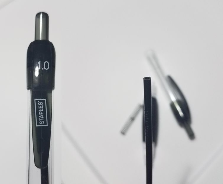 смешной дизайн, предательские упаковки, обман в продуктах, обманывают покупателей