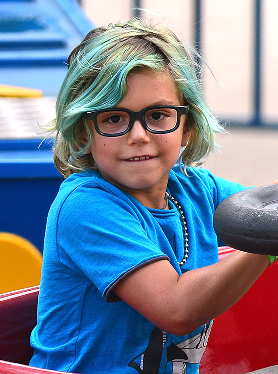 знаменитые дети которые красятся, знаменитые дети которые носят макияж