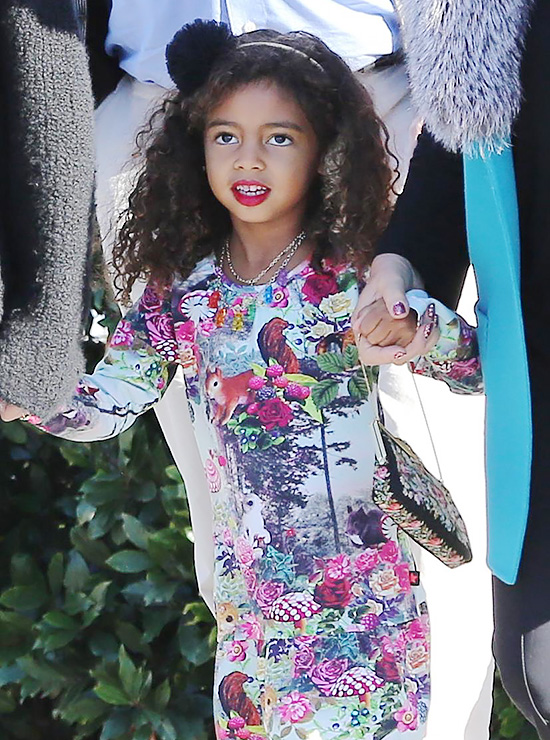 знаменитые дети которые красятся, знаменитые дети которые носят макияж