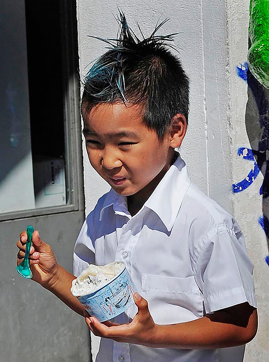 знаменитые дети которые красятся, знаменитые дети которые носят макияж