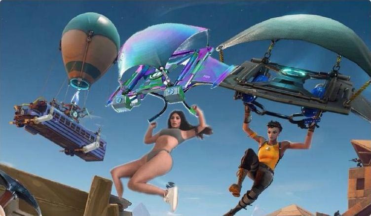 Пользователи затроллили Ким Кардашьян за её нелепую позу на кровати фото ким кардашьян, ким кардашьян в странной позе, затроллили ким кардашьян, ким кардашьян битва фотошоперов