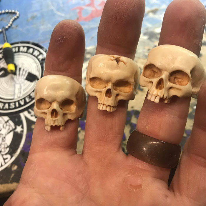 Джейсон Момоа сделал бывшему мужу своей жены Ленни Кравицу необычный подарок Джейсон Момоа сделал Лени Кравицу подарок, аквамен, джейсон момоа