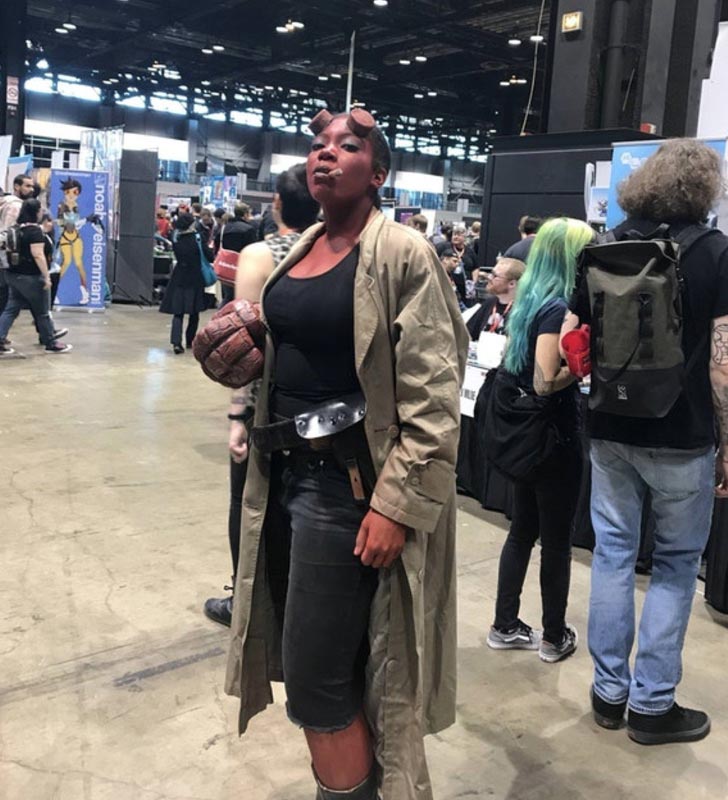 девушки-косплееры, девушки воссоздают персонажей 