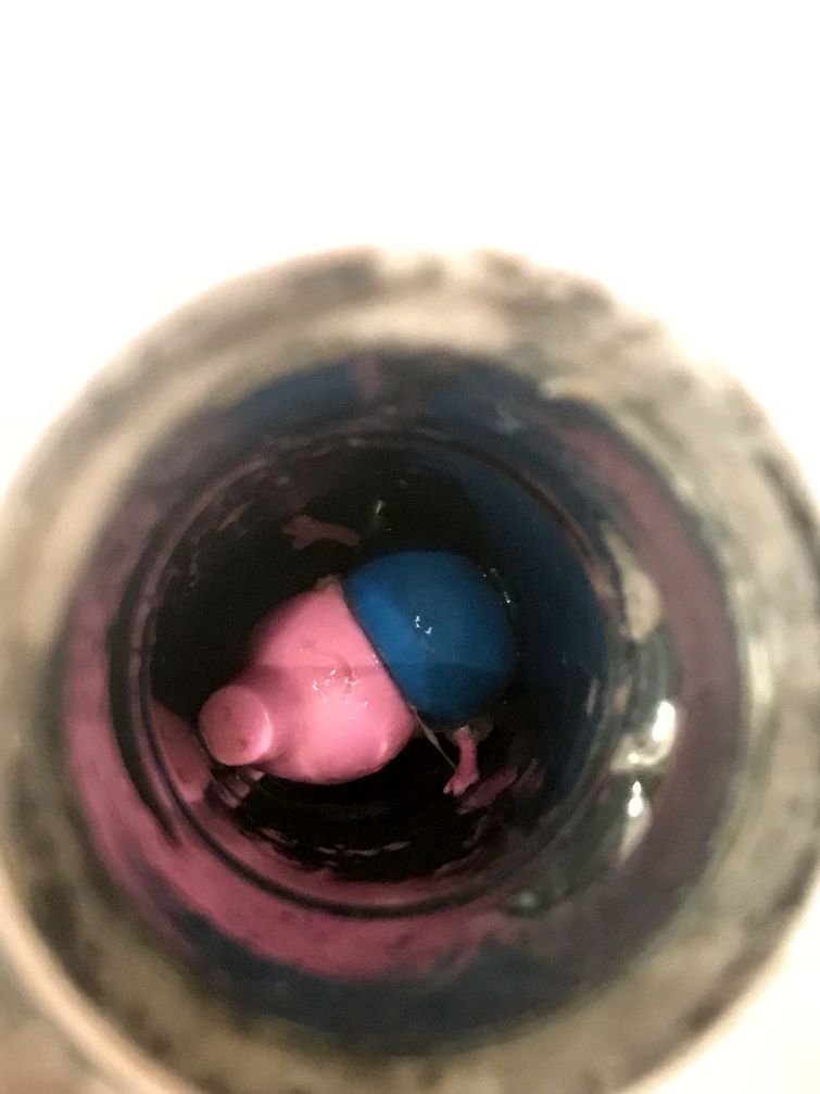 заглянула в раковину, Джорджи в канализации, Джорджи в раковине