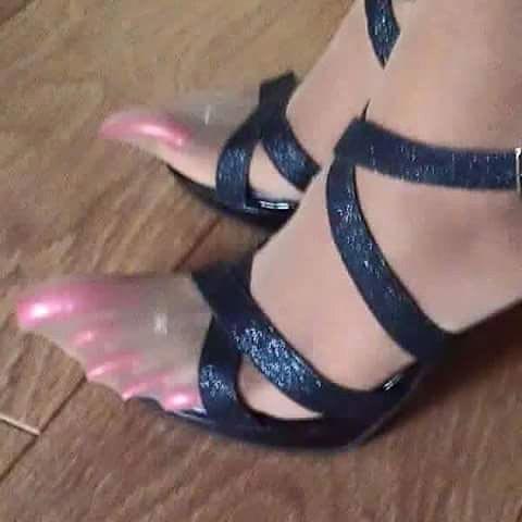 неудачный макияж фото, проблемы в макияже, смешной макияж, примеры неудачного макияжа, девушки с неудачным макияжем