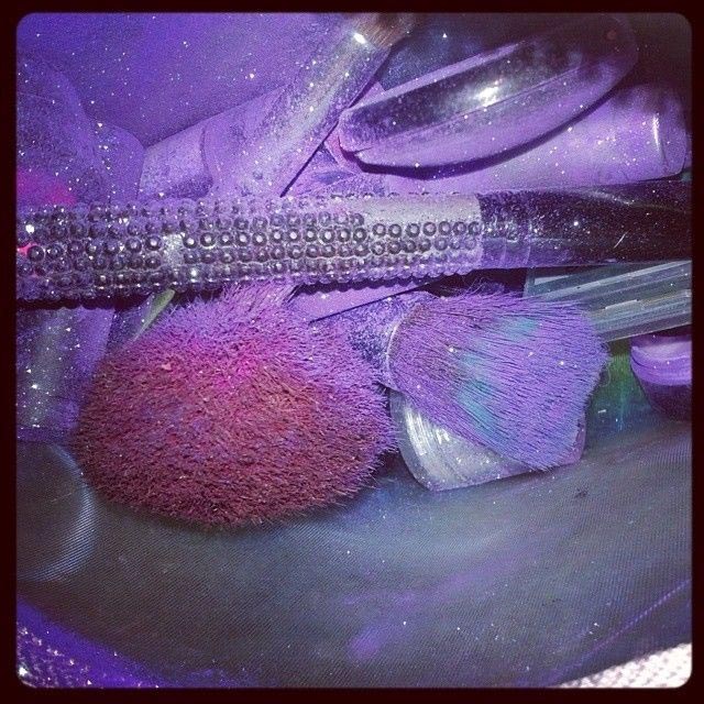 неудачный макияж фото, проблемы в макияже, смешной макияж, примеры неудачного макияжа, девушки с неудачным макияжем