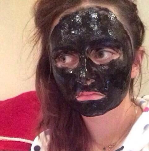 неудачный макияж фото, проблемы в макияже, смешной макияж, примеры неудачного макияжа, девушки с неудачным макияжем