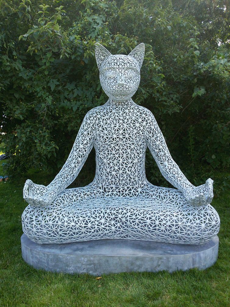 Королева сварки, русская Королева сварки, Александра Ивлева, сварщик и художник, сумочки из арматуры