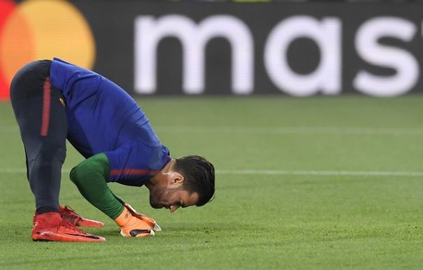 Вам придётся посмотреть дважды на эти фотографии, фотографии на которые нужно посмотреть дважды