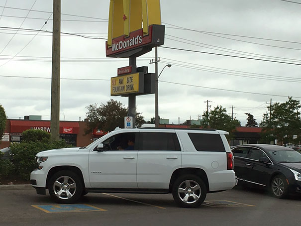 Люди делятся фотографиями раздражающих вещей, и многие из них выведут из себя любого Люди делятся фотографиями раздражающих вещей, раздражающие вещи