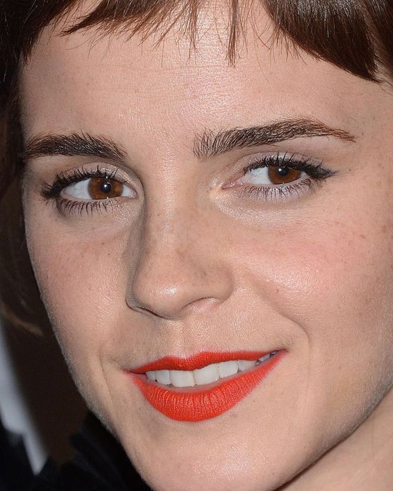 Звёзды крупным планом, Instagram-аккаунт раскрывает то как на самом деле выглядят звезды