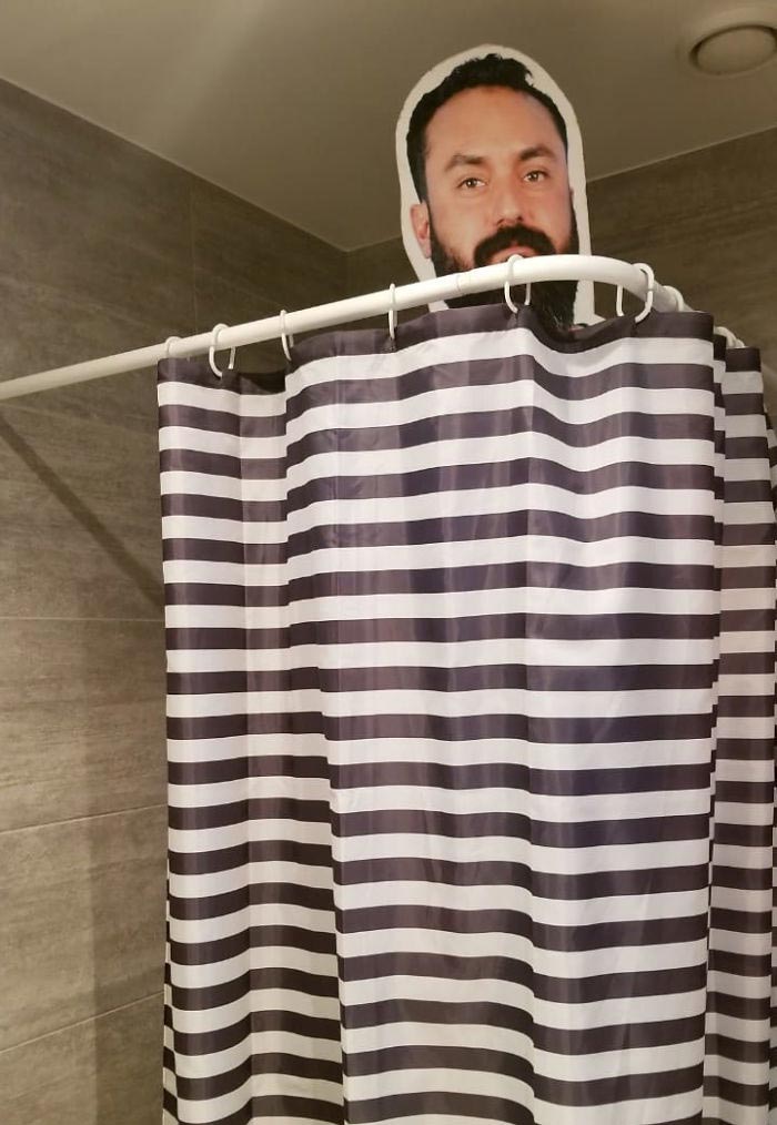 Жена этого парня не пустила его на чемпионат мира в России, жена не пустила мужа на чемпионат по футболу в России, Хавьер футбольный болельщик 