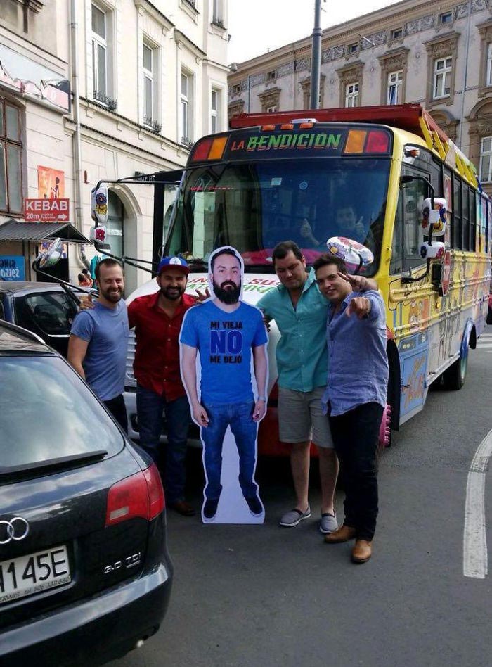 Жена этого парня не пустила его на чемпионат мира в России, жена не пустила мужа на чемпионат по футболу в России, Хавьер футбольный болельщик 