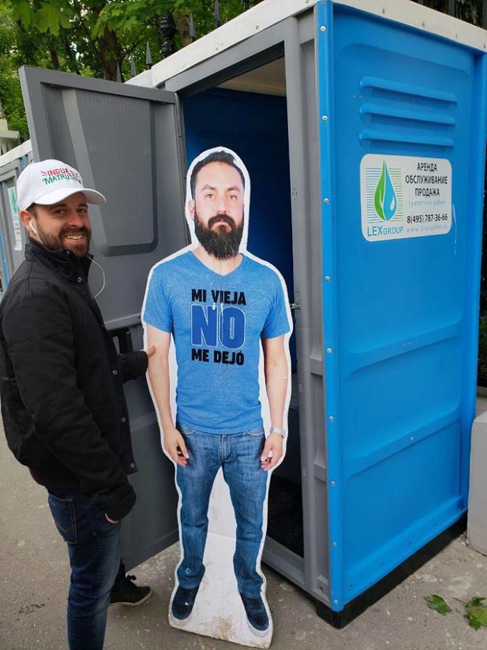 Жена этого парня не пустила его на чемпионат мира в России, жена не пустила мужа на чемпионат по футболу в России, Хавьер футбольный болельщик 