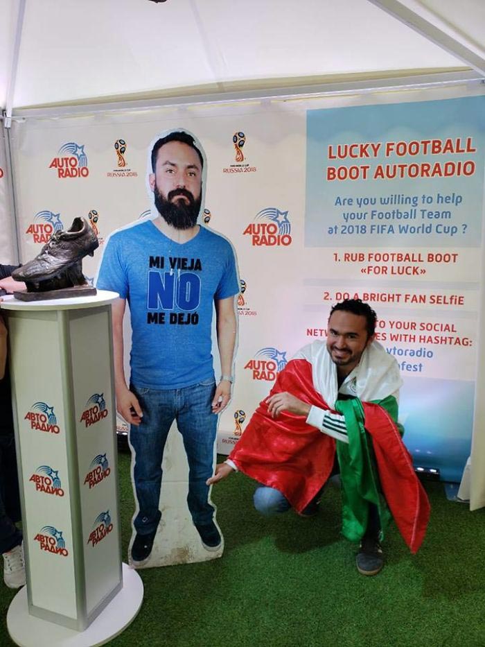 Жена этого парня не пустила его на чемпионат мира в России, жена не пустила мужа на чемпионат по футболу в России, Хавьер футбольный болельщик 