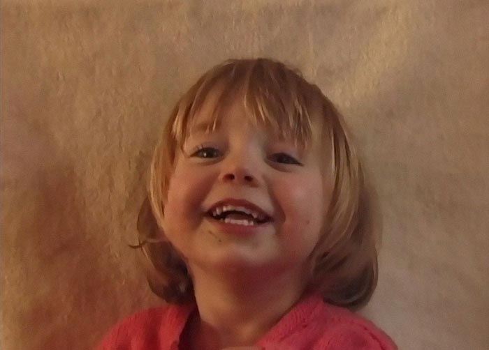 Папа снимает свою дочь в течение 18 лет, папа снимал своих детей каждый день, таймлапс видео взросления, снимал видео с 0 до 18 лет, Франс Хоффмейтсер, Frans Ho