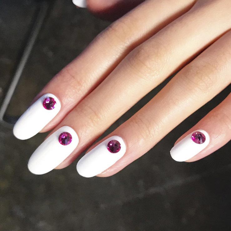 модный маникюр этого сезона, геометрический маникюр 