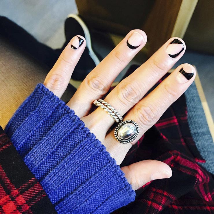 модный маникюр этого сезона, геометрический маникюр 