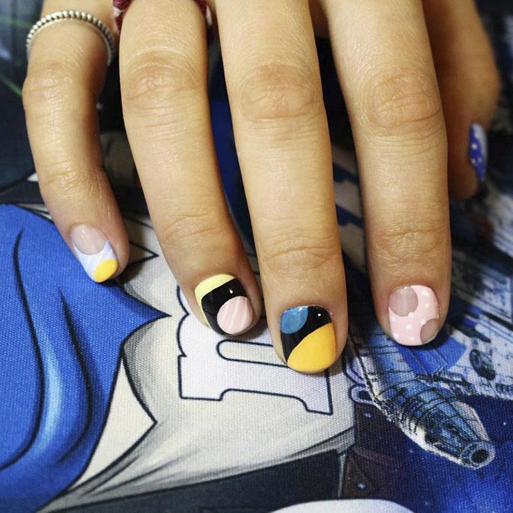 модный маникюр этого сезона, геометрический маникюр 