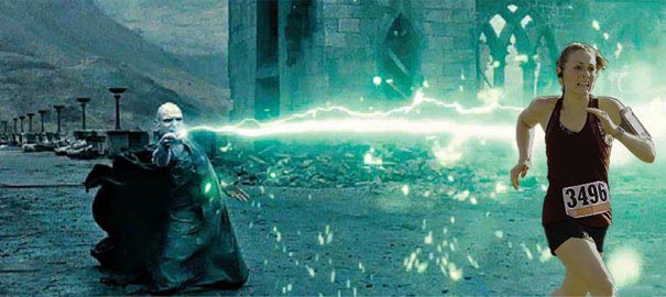 Этот парень смешно затроллил свою жену, после её победы в забеге на 5 километров фотожабы забег, затроллил жену, подшутил над женой