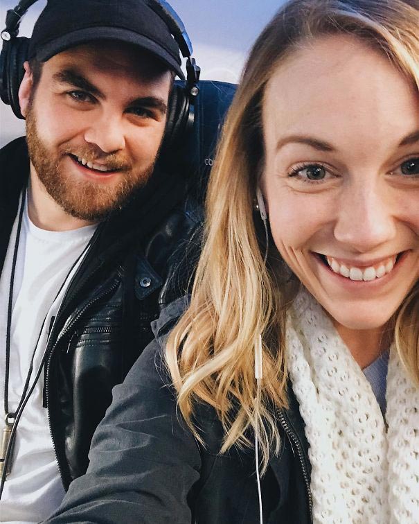 Этот парень смешно затроллил свою жену, после её победы в забеге на 5 километров фотожабы забег, затроллил жену, подшутил над женой