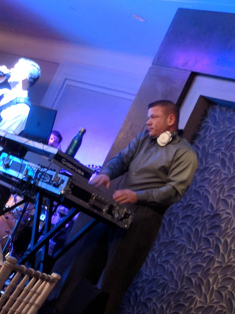 люди похожие на знаменитостей, спутали со знаменитостями, люди перепутали со знаменитостями, люди, похожие на звёзд