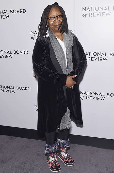 нелепые наряды звёзд, самые безвкусные наряды знаменитостей