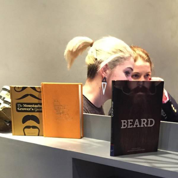 фото в нужный момент, фотографии с сюрпризами, фотографии с совпадениями, смешные фото