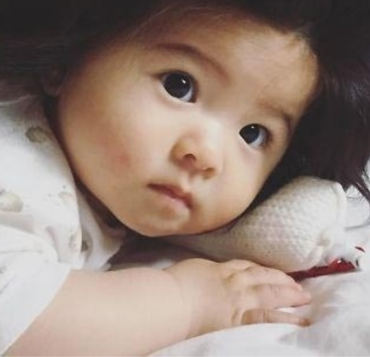 маленькая девочка с длинными волосами, родилась с длинными волосами, Чанко, baby Chanco? новорожденная с длинными волосами